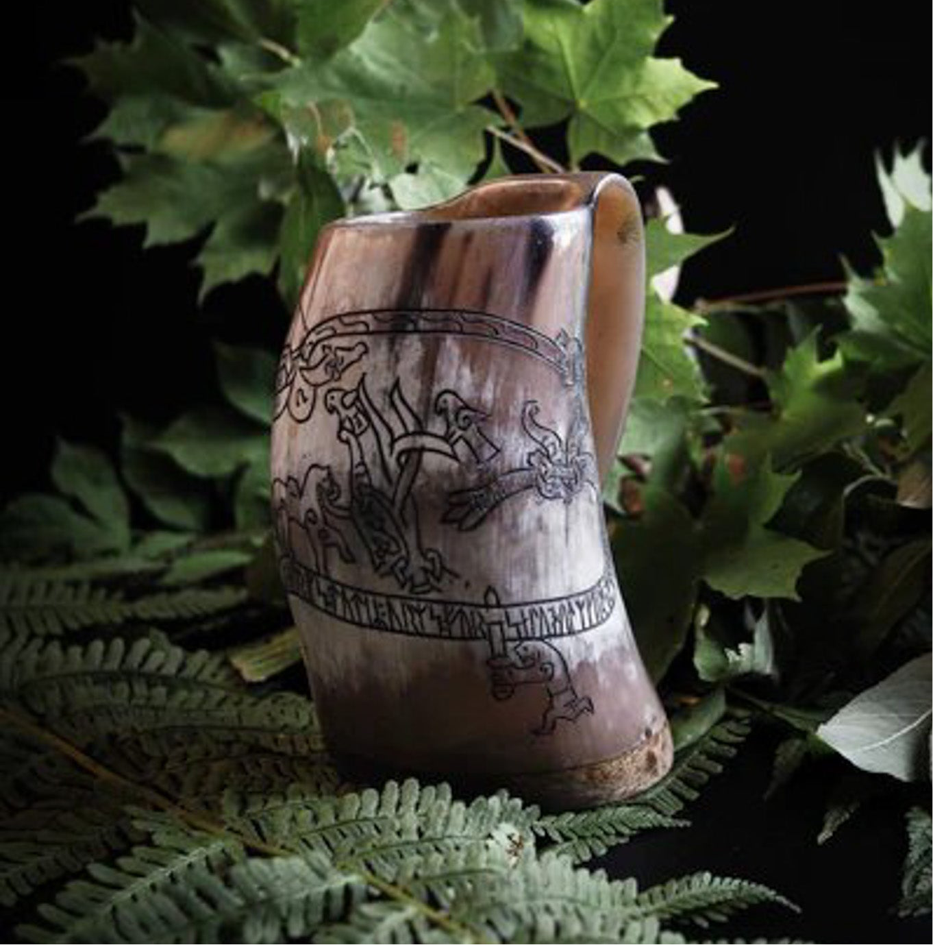 Engraved mug, Sigurd's saga