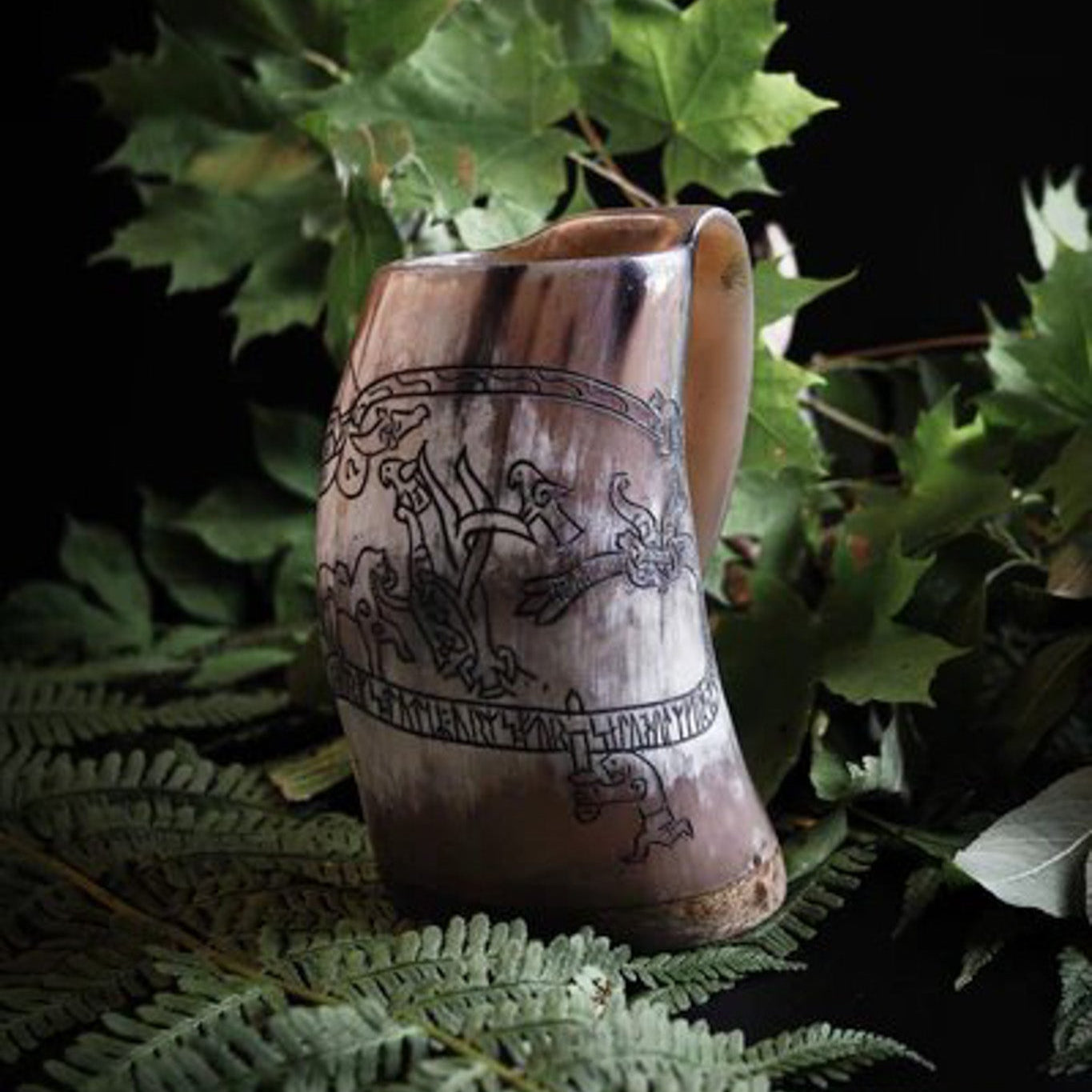 Engraved mug, Sigurd's saga