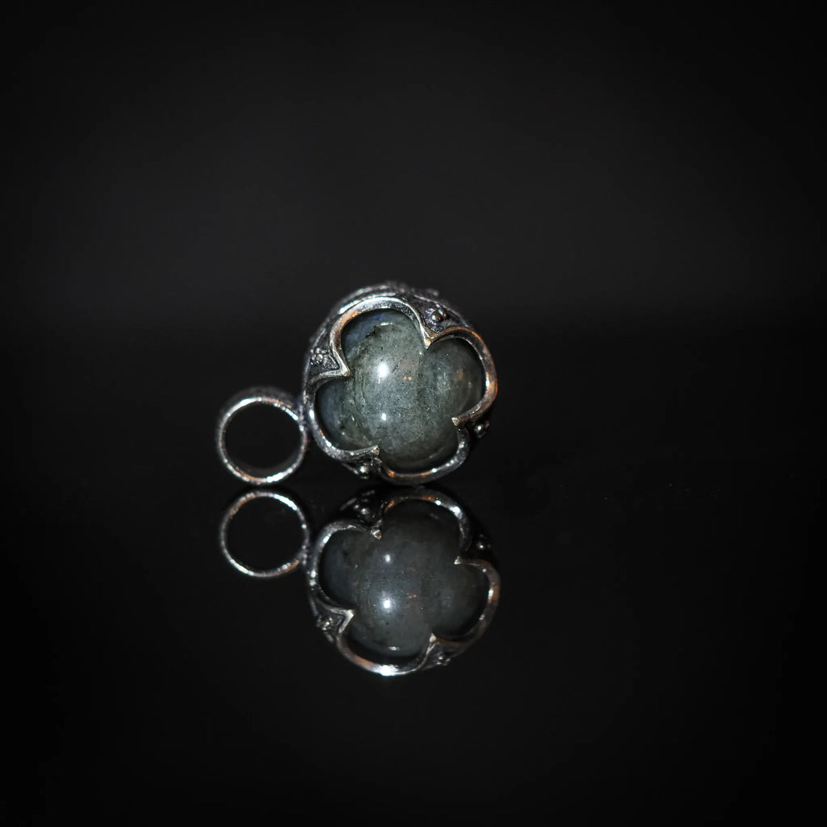 Gotlandshänge, Labradorit