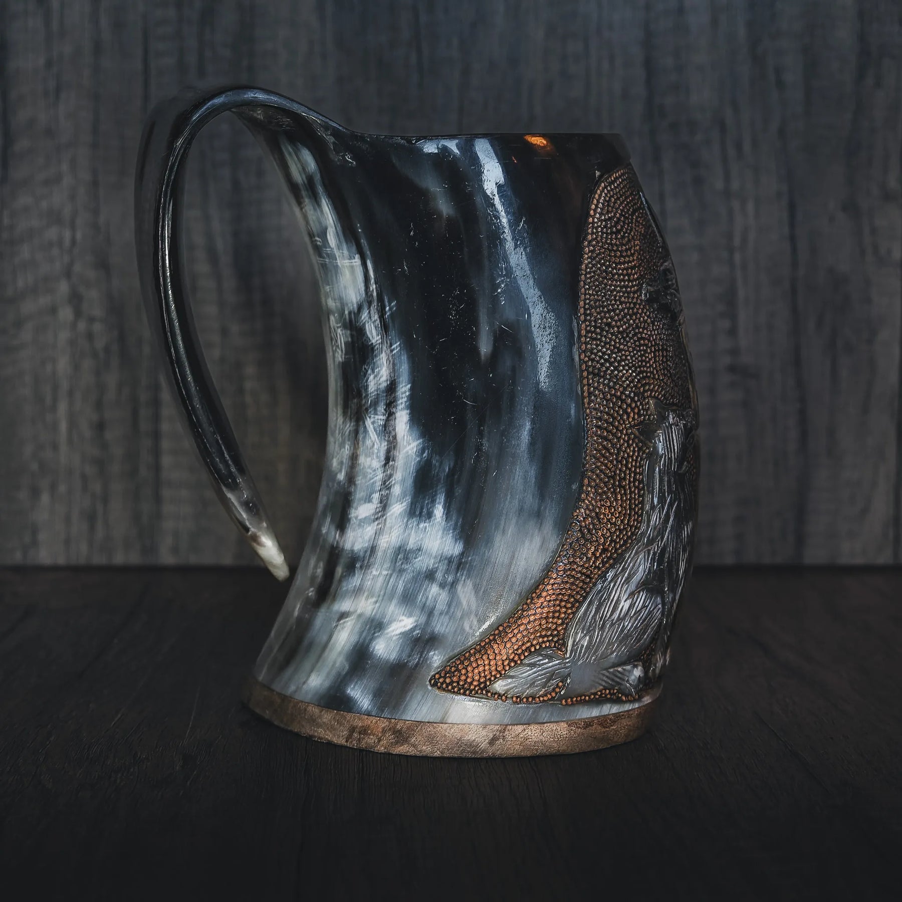 Handsnidad hornmugg, Allfader Oden