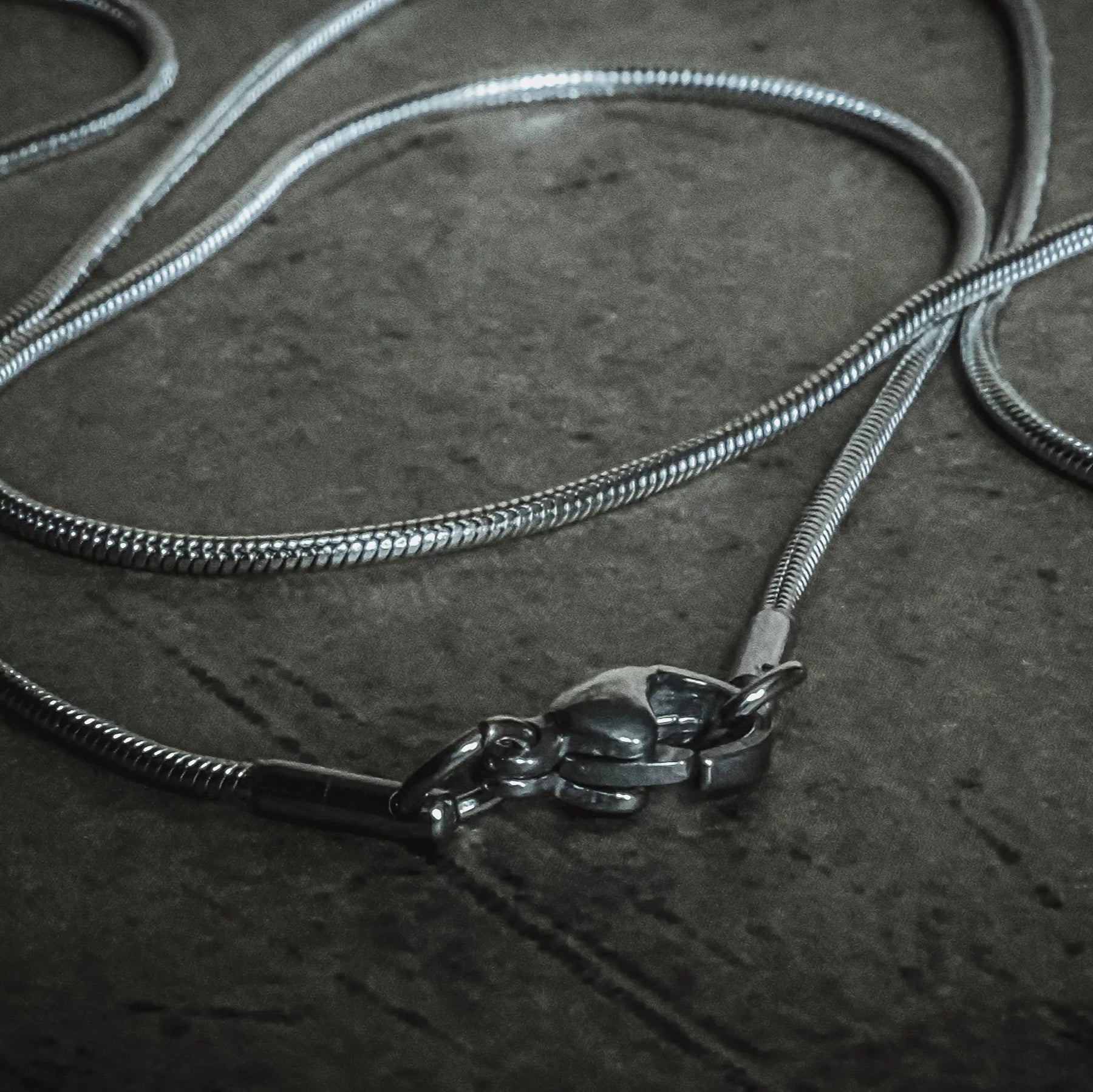 Silver-colored chain 55 cm