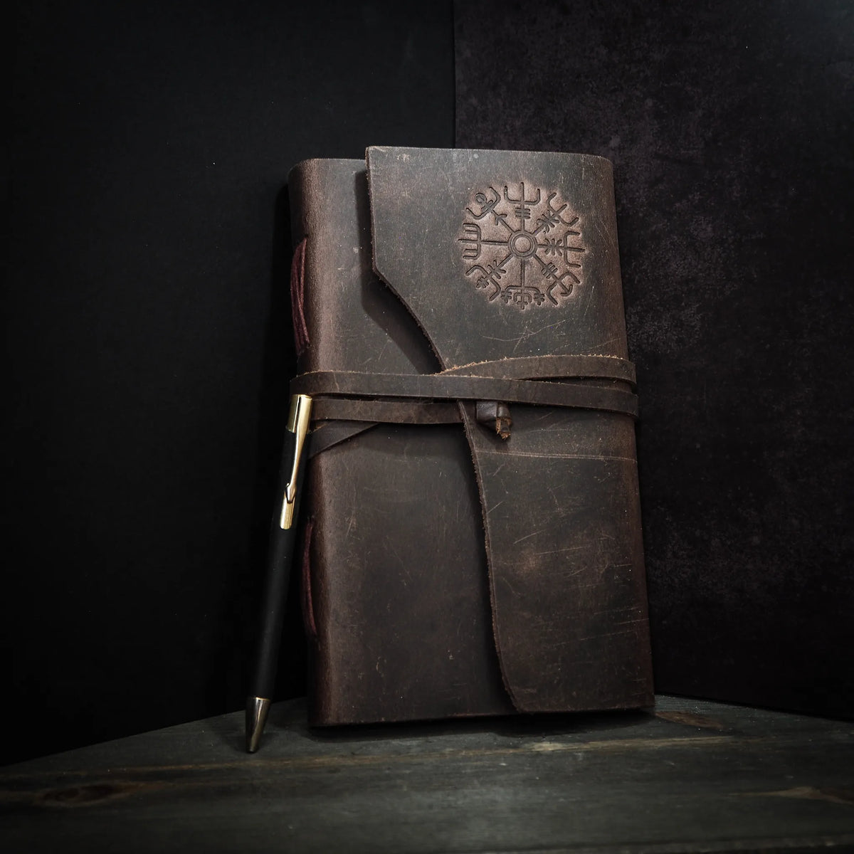 Notebook in 3 sizes.