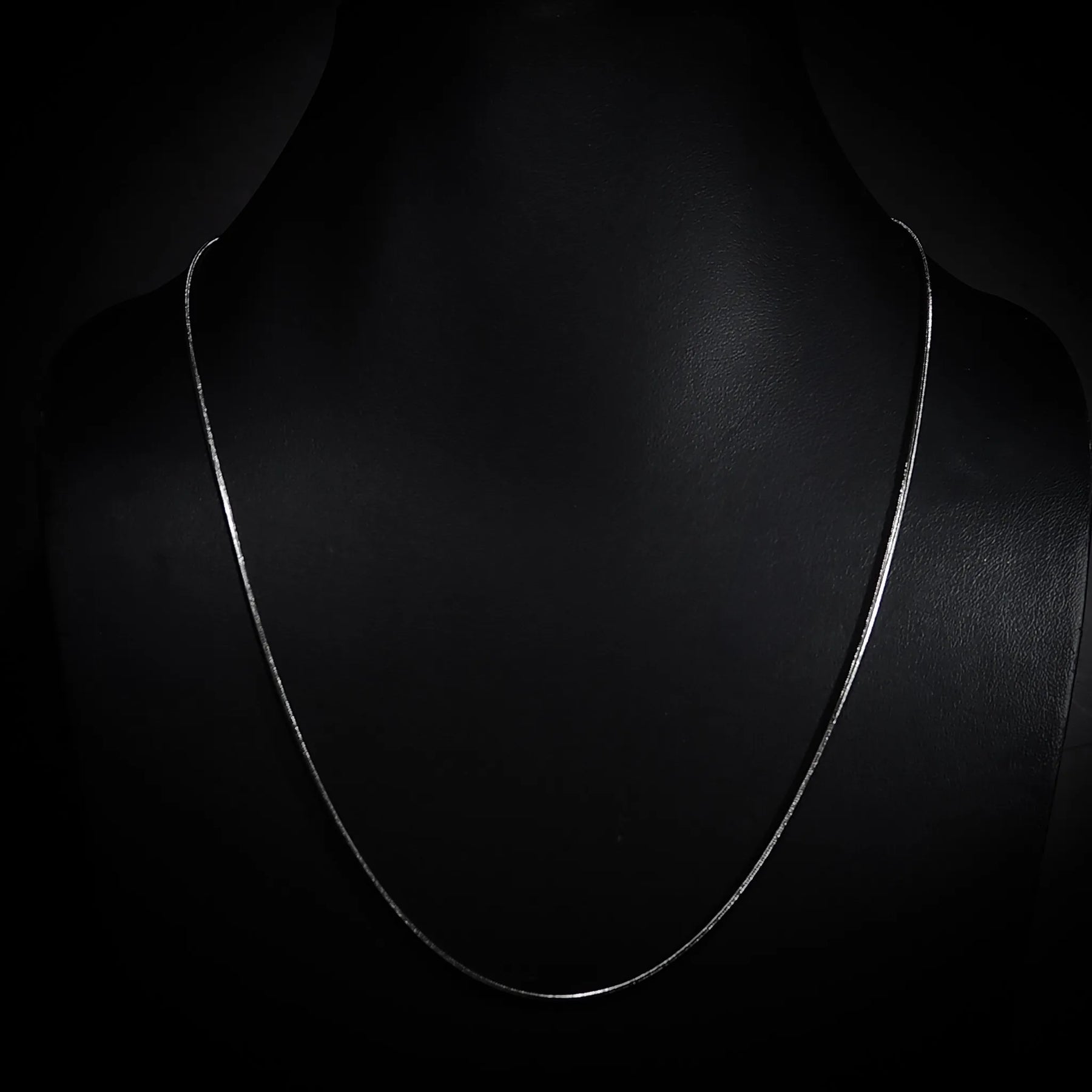 Silver-colored chain 55 cm