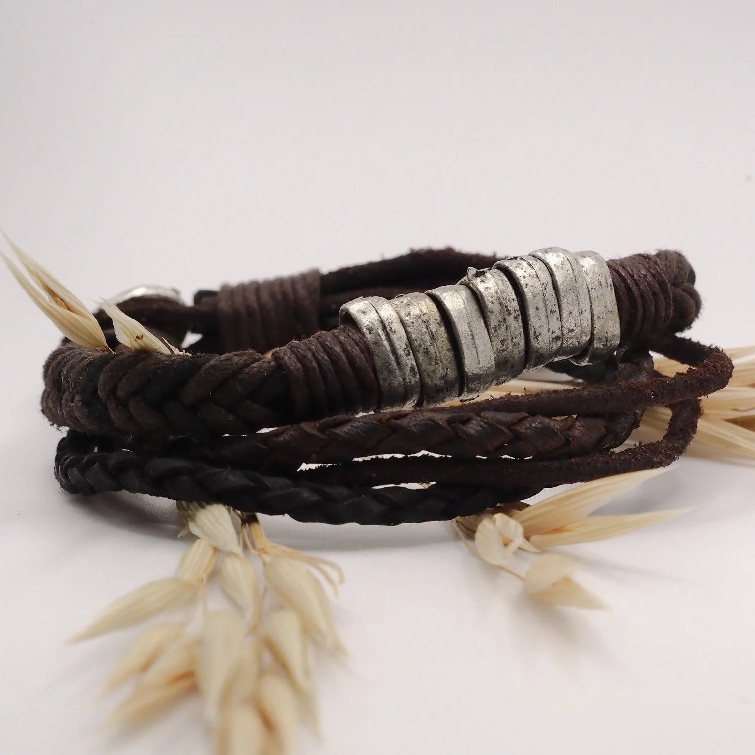 pagan+bracelet
bracelet+leather+viking