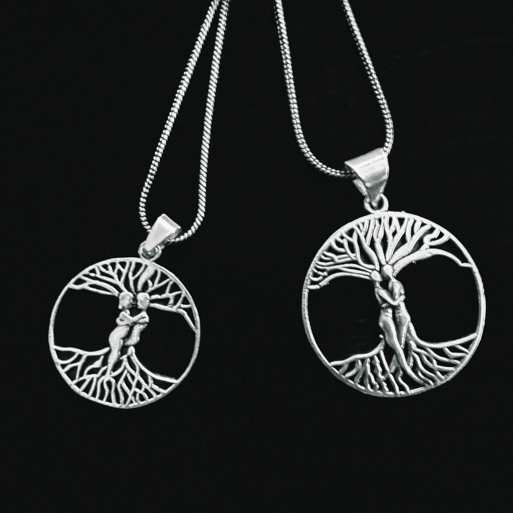 Amulet, Ask and Embla from the tree of life, large.