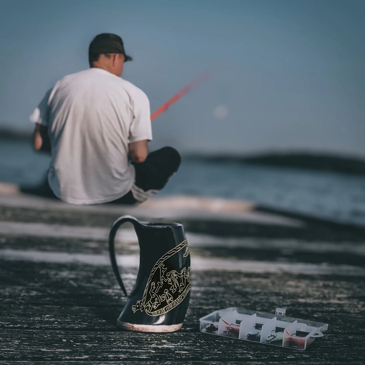 Engraved mug, Sigurd's saga