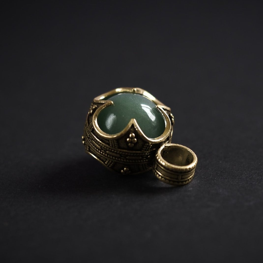 Gotlandshänge, Jade