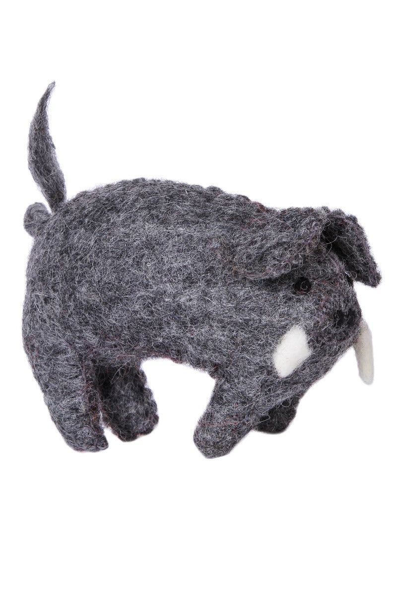 Felted pig, Grey