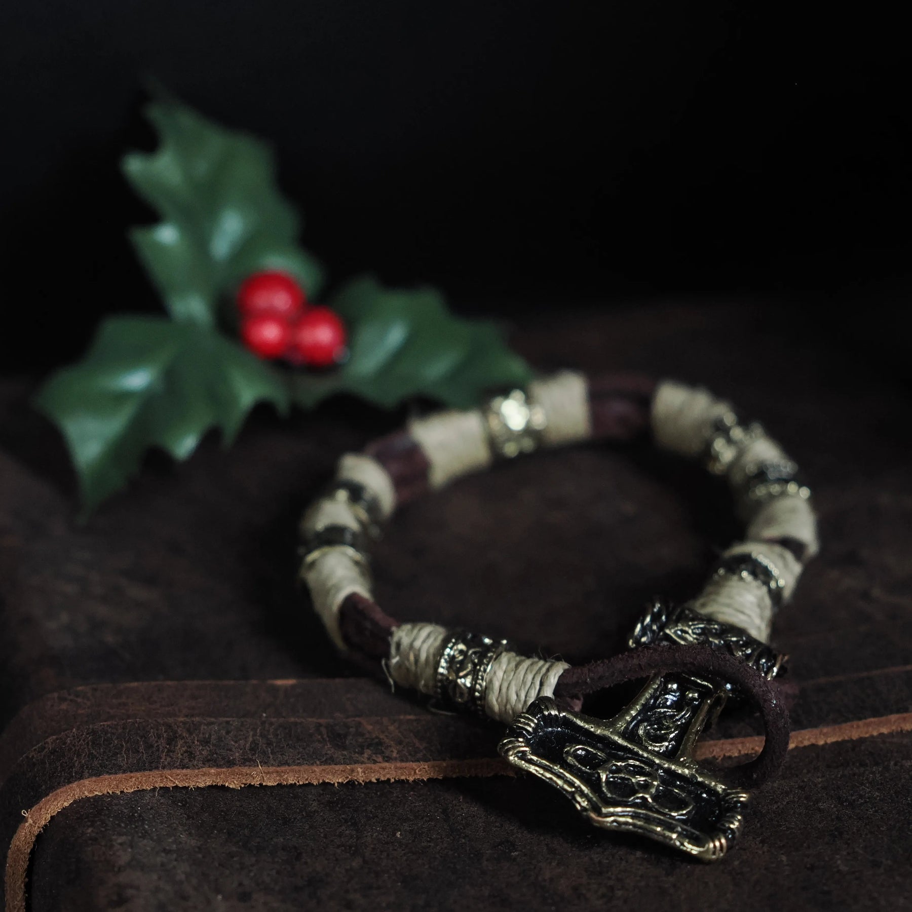 Armband med Torshammarfäste