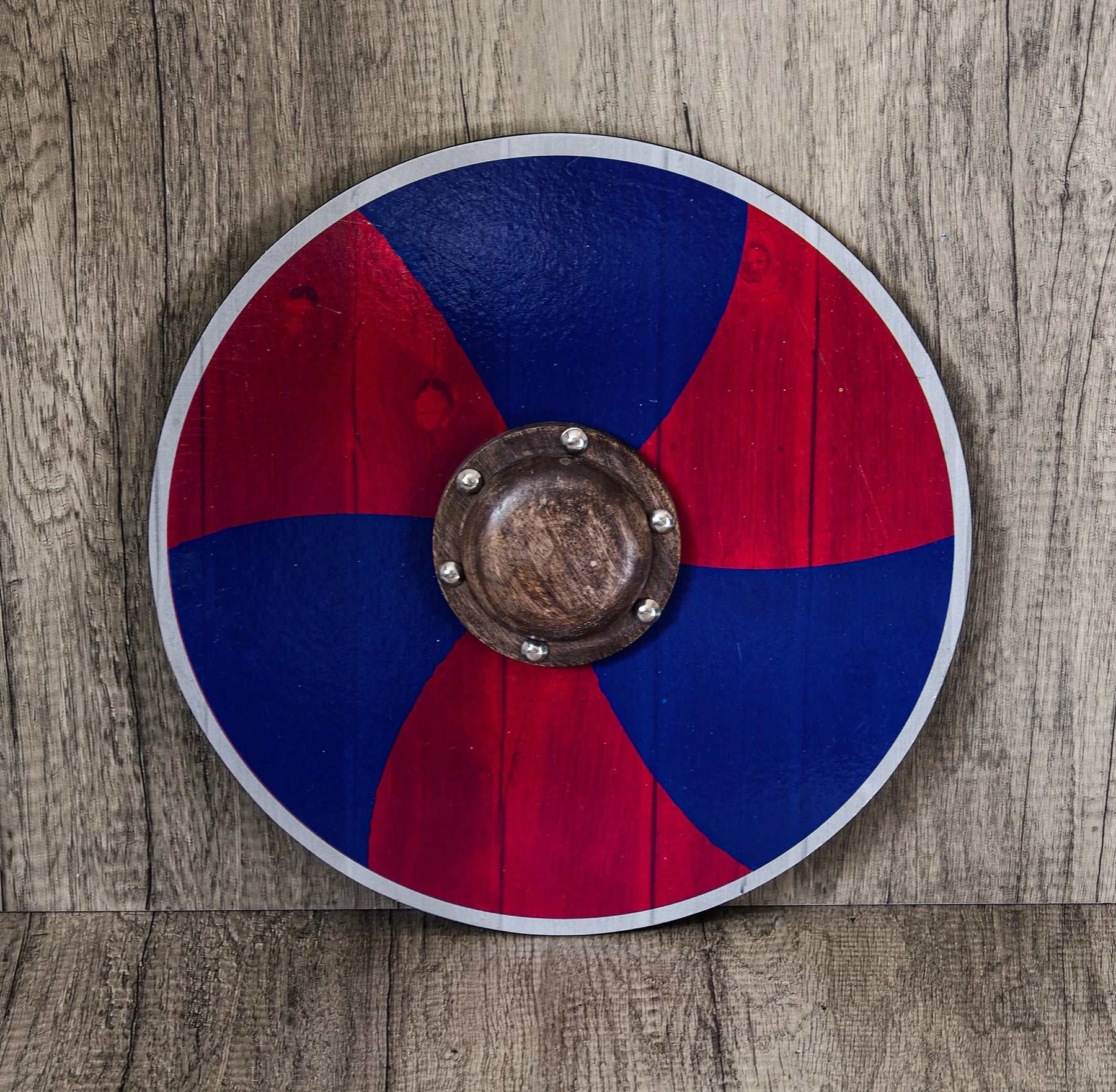 Den lilla krigaren, Blå/ röd