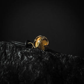 Gotland prism, Tiger's eye