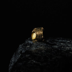 Gotland prism, Tiger's eye