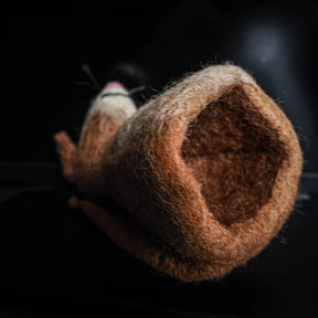 Tovad äggvärmare, djur