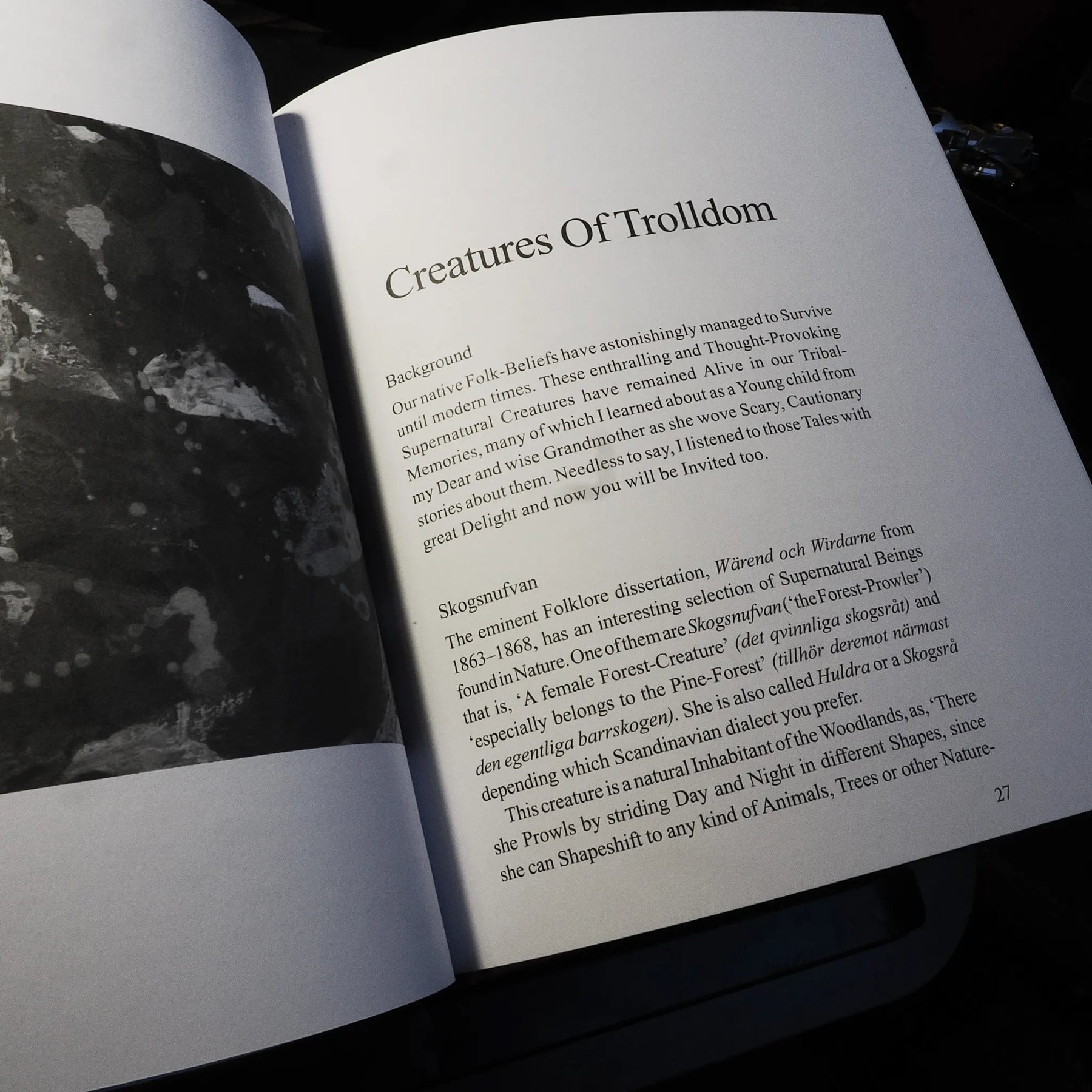 Uppslag ur Nordic Trolldom med kapitlet Creatures Of Trolldom om skogsrå, näcken och väsen