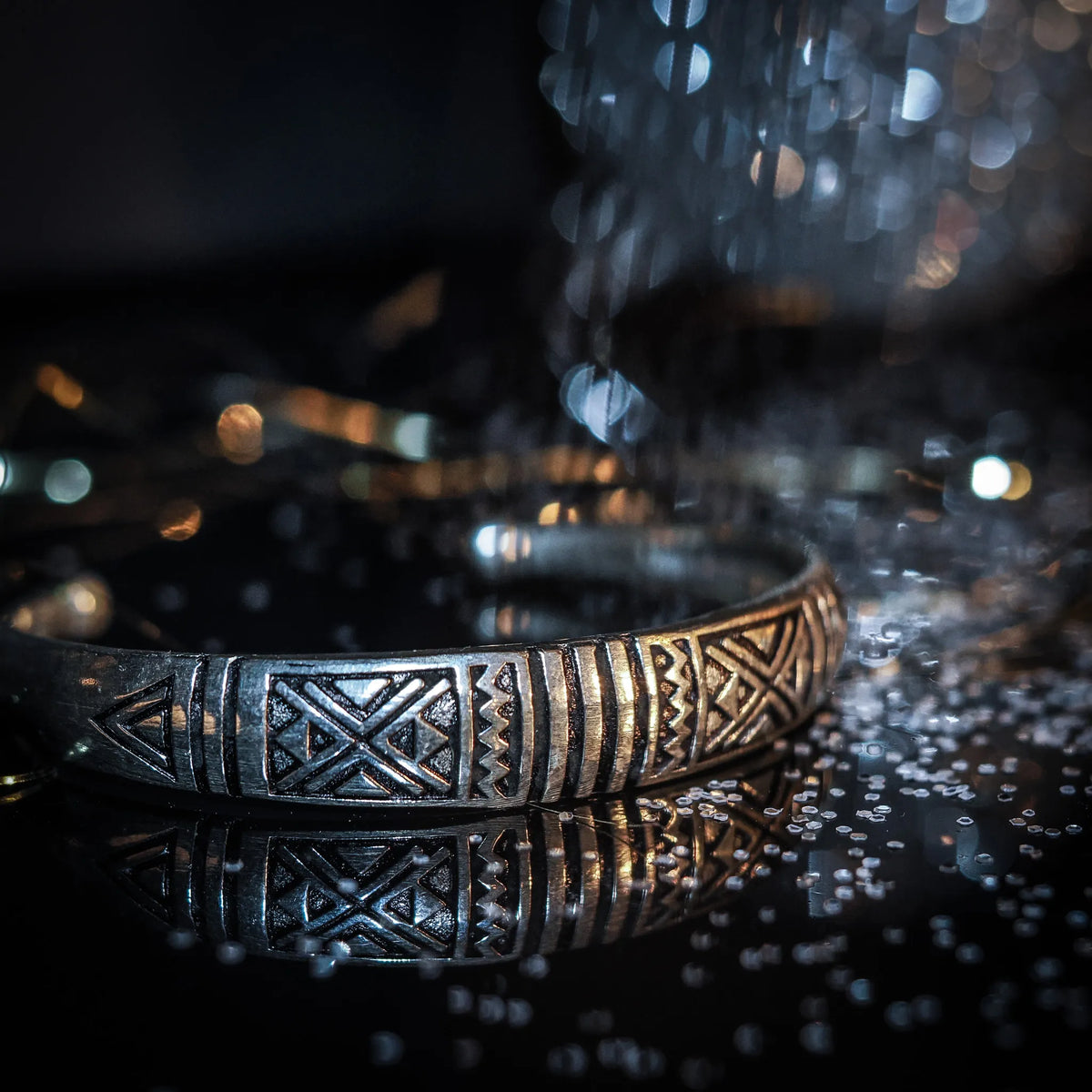 Curved bracelet with decoration