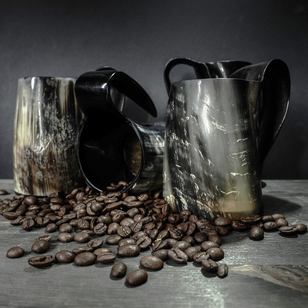 Set of 4 coffee mugs in horn, dark, 250 ml.