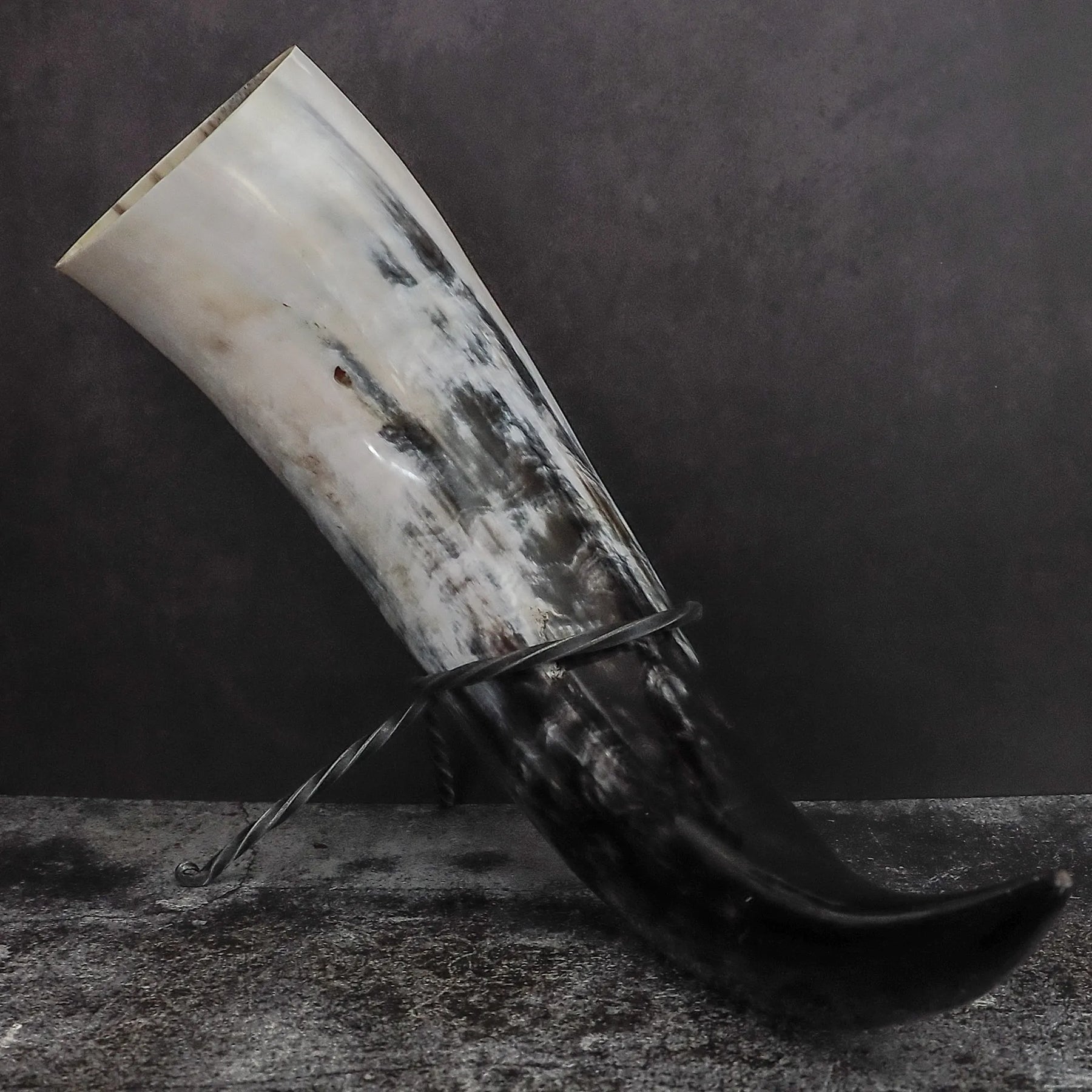 Drinking horn Jarl, approx 1000 ml