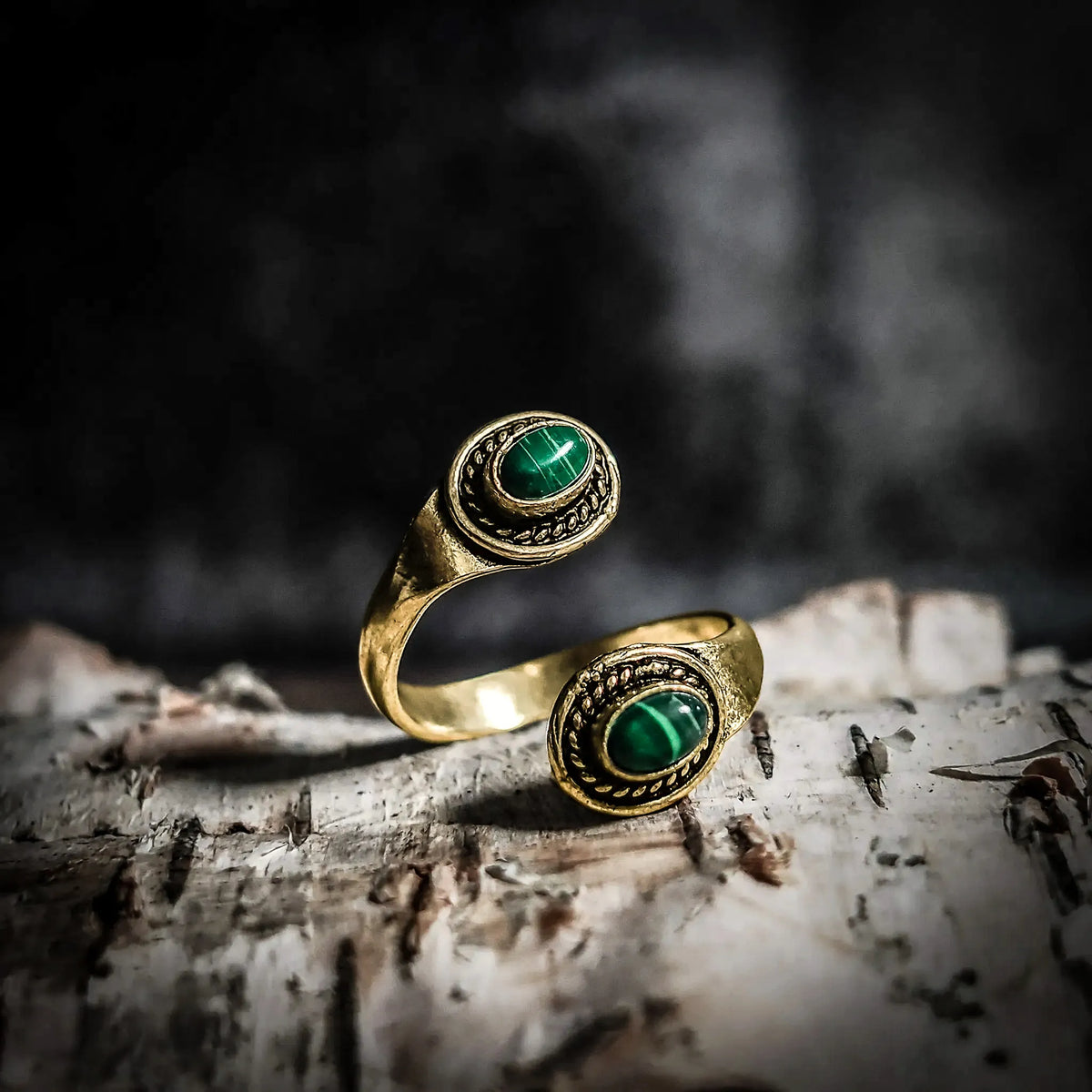 Spiralring med Malakiter