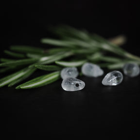 Droppformad glaspärla