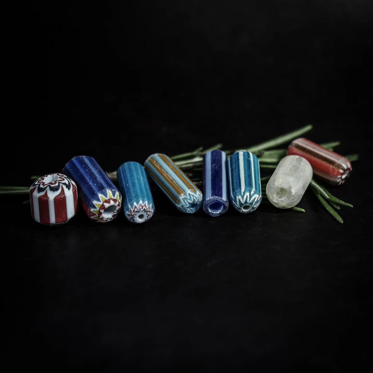 Venetiansk avlång glaspärla mix 10 st