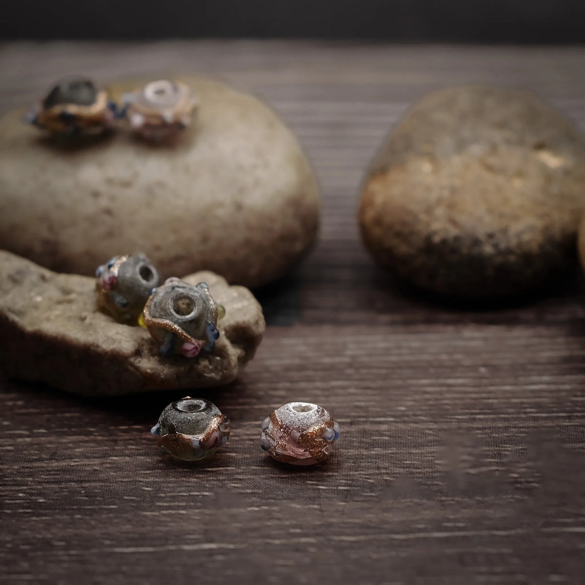 Festlig liten glaspärla