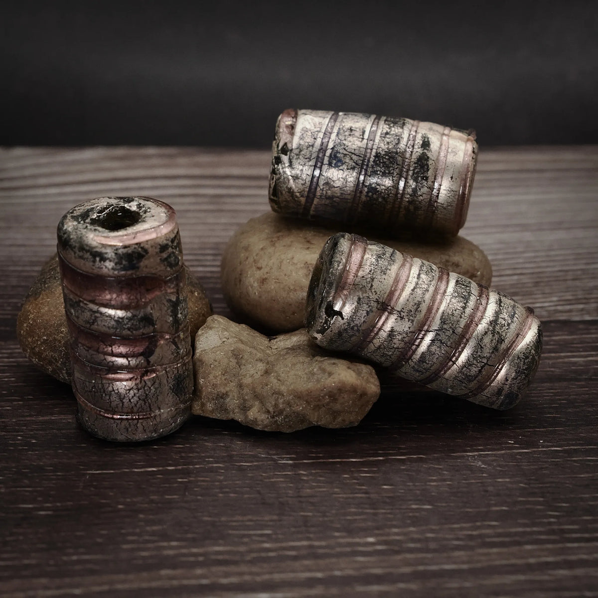 Stor cylinderformad glaspärla