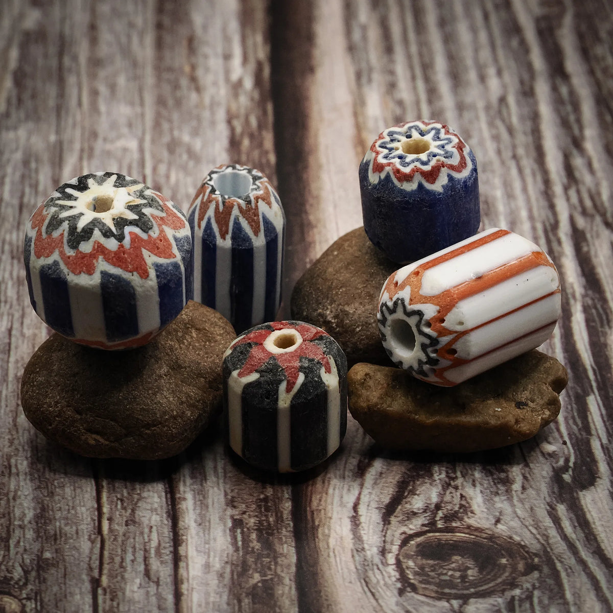 Pärlmix glaspärlor med mönster