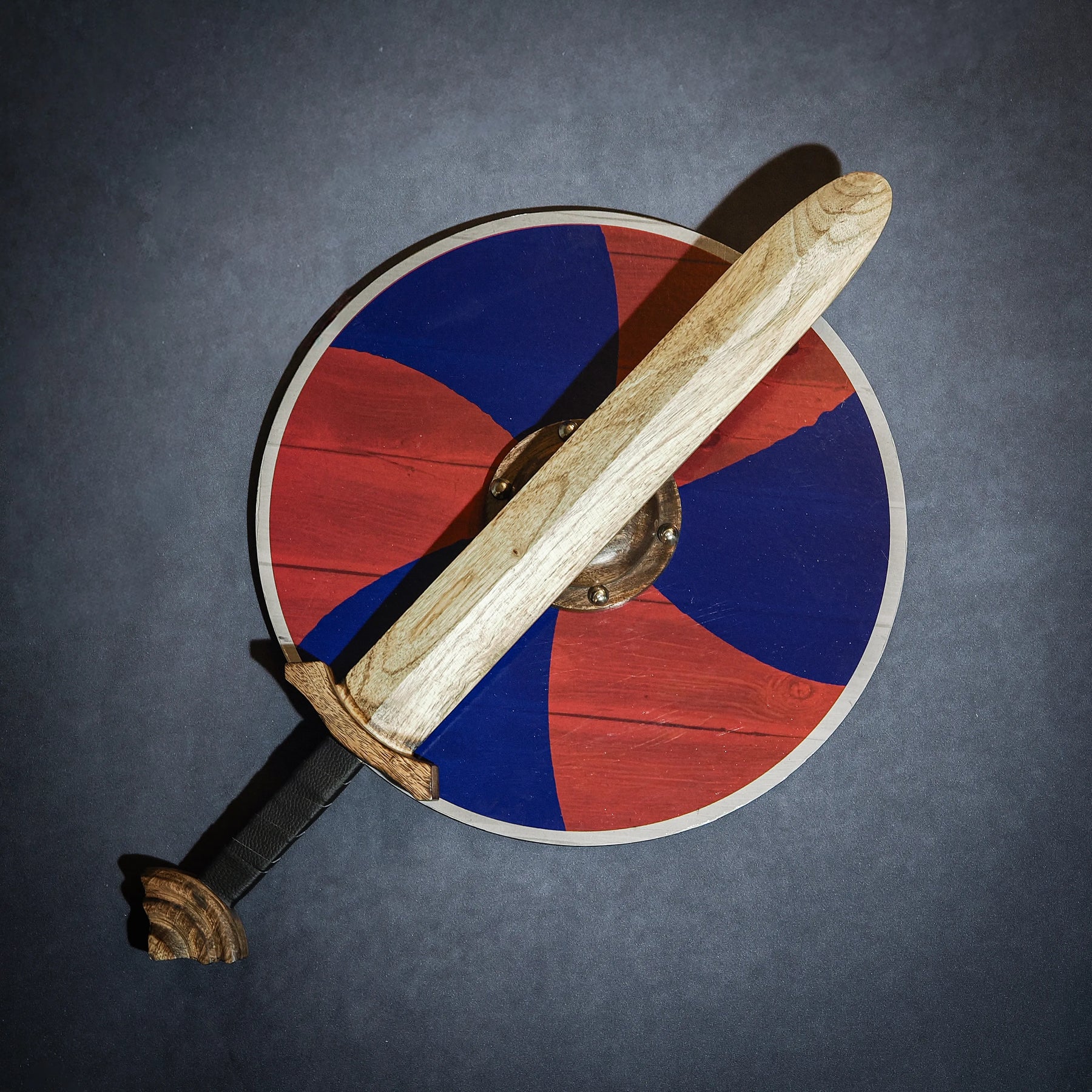 Den lilla krigaren, Blå/ röd