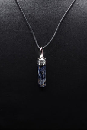 Stone pendant, Lapis lazuli
