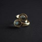 Spiral ring with semiprecious stone