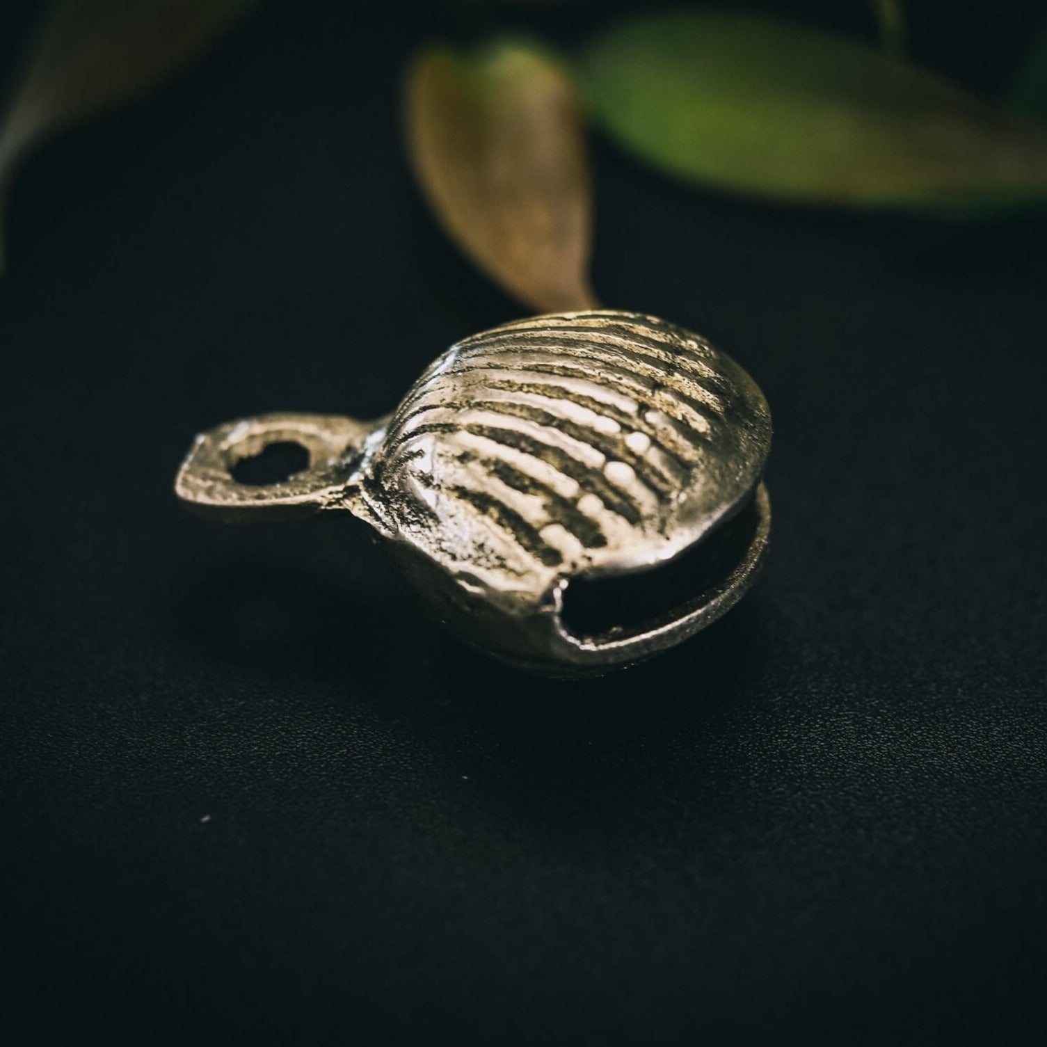 Brass bell, 40mm