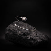 Arm ring with semi-precious stones