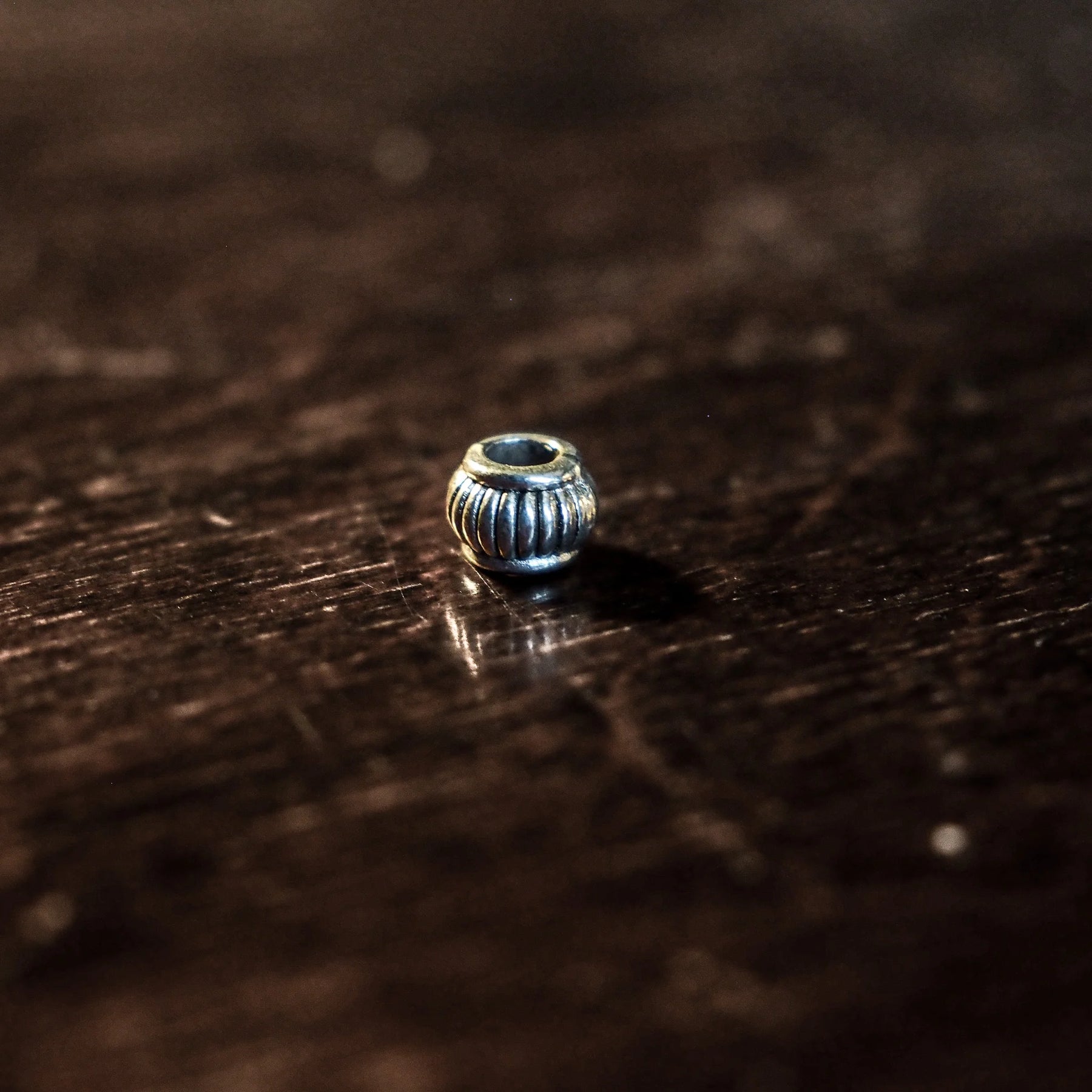 Small striped Bead