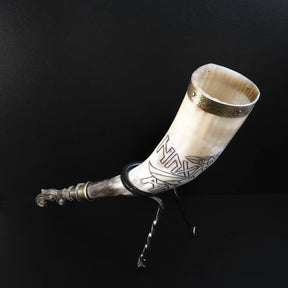 Drinking horn with raven and engraving. about 250 ml