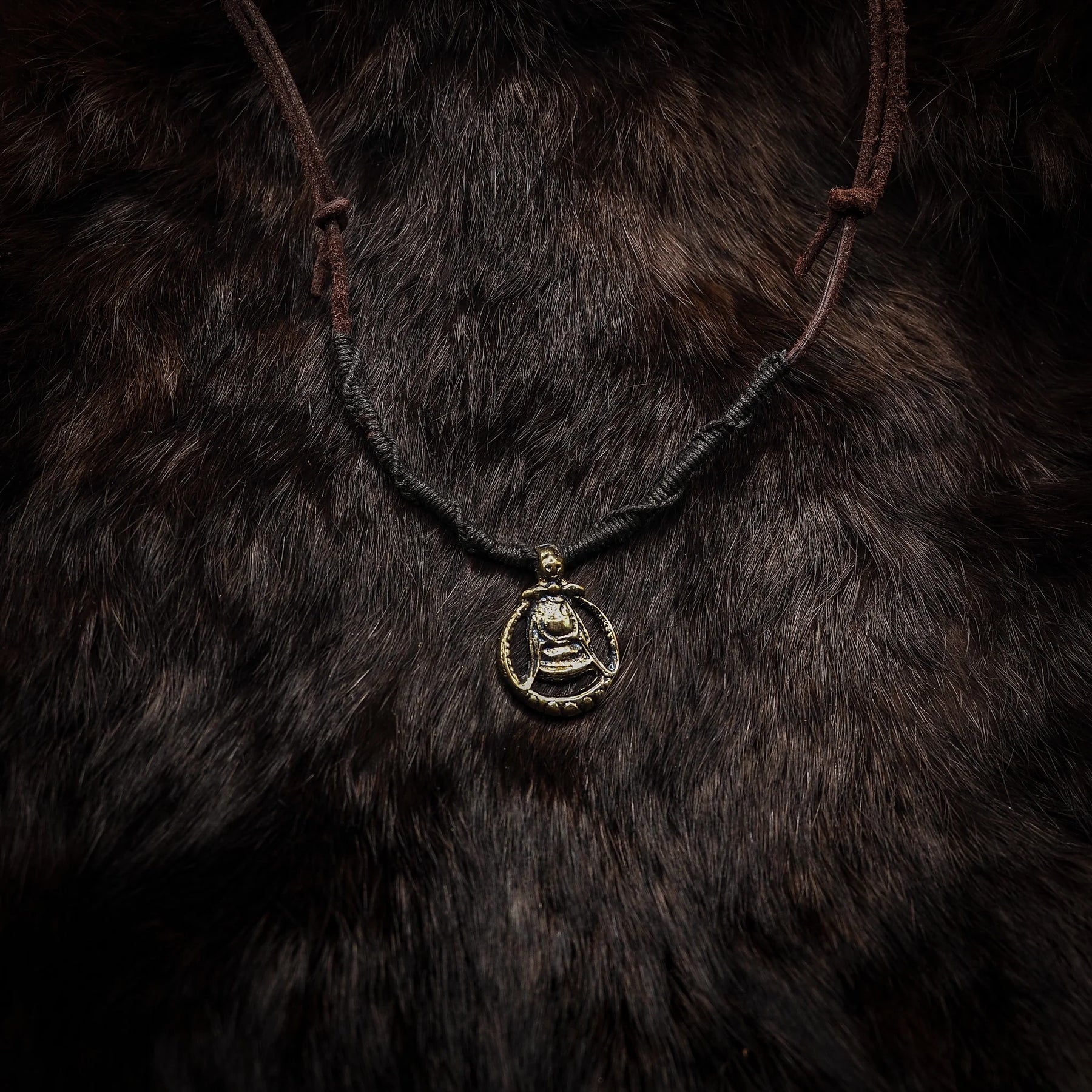 Halsband Freya symbol