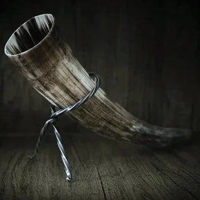 Drinking horn with forged stand, 500 ml