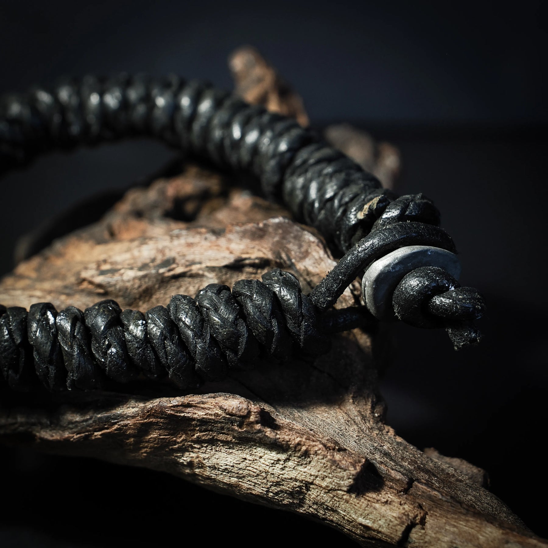 Brokk Svart armbånd