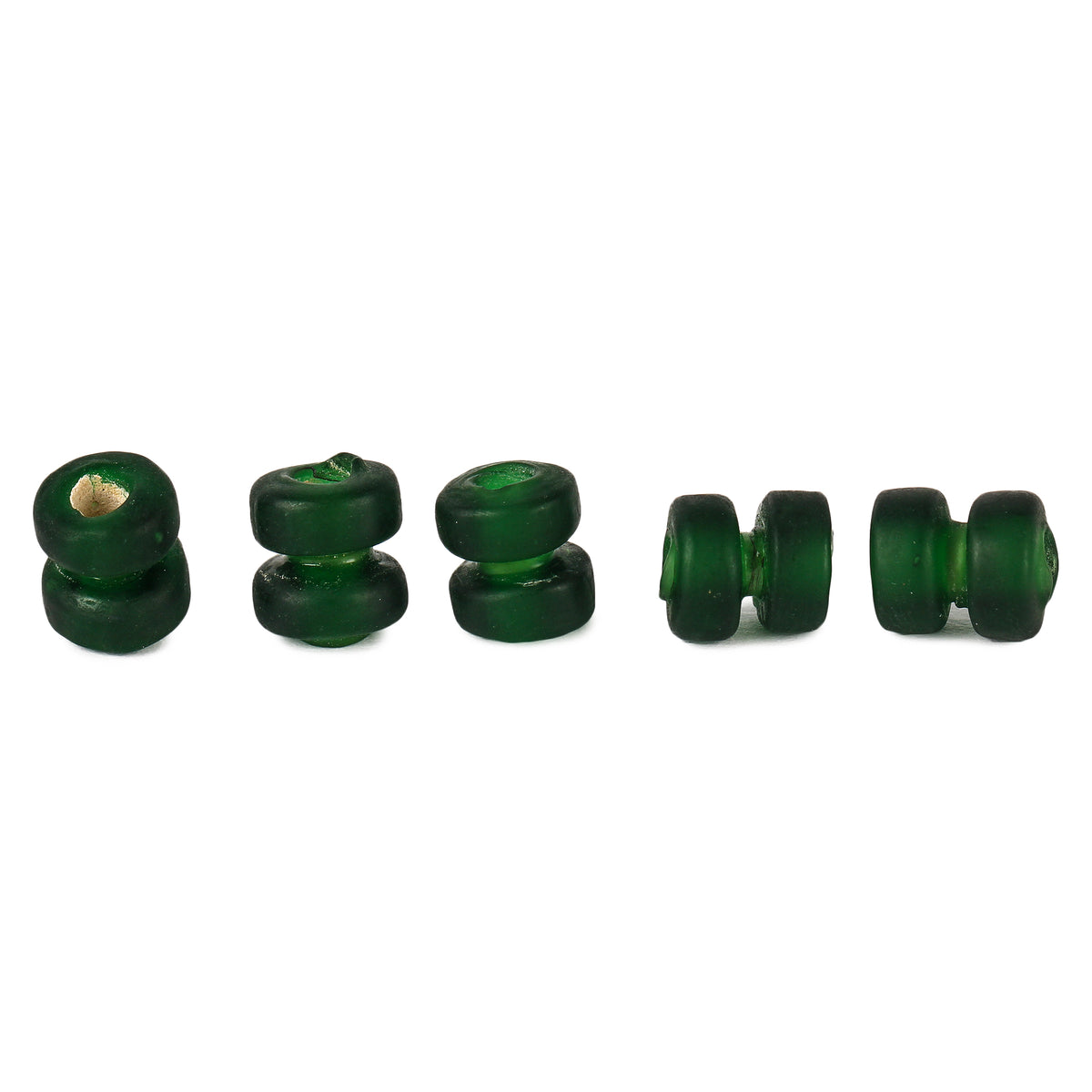 Green matt glass bead