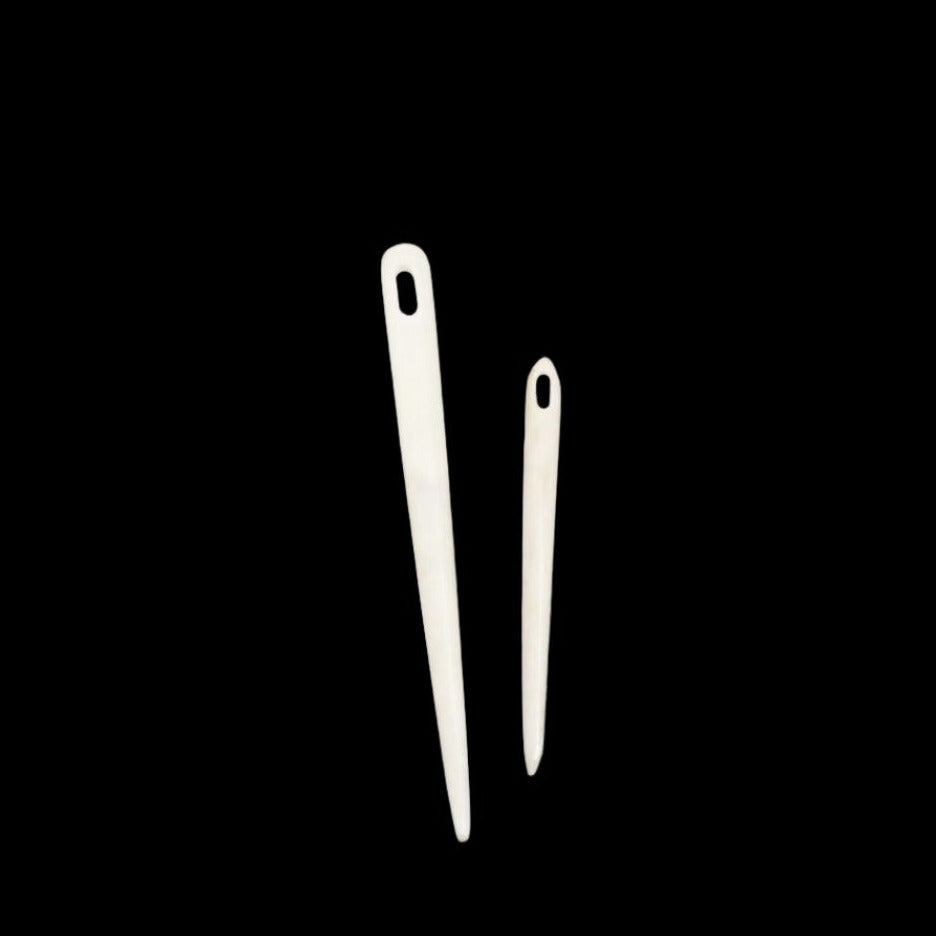 Needle-binding needle made of bone